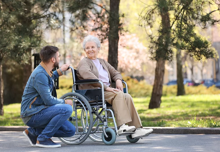 Physical therapy session supporting knee replacement recovery